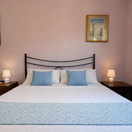 Lägenhet Mari A Due Passi Dal Mare Ospedaletti