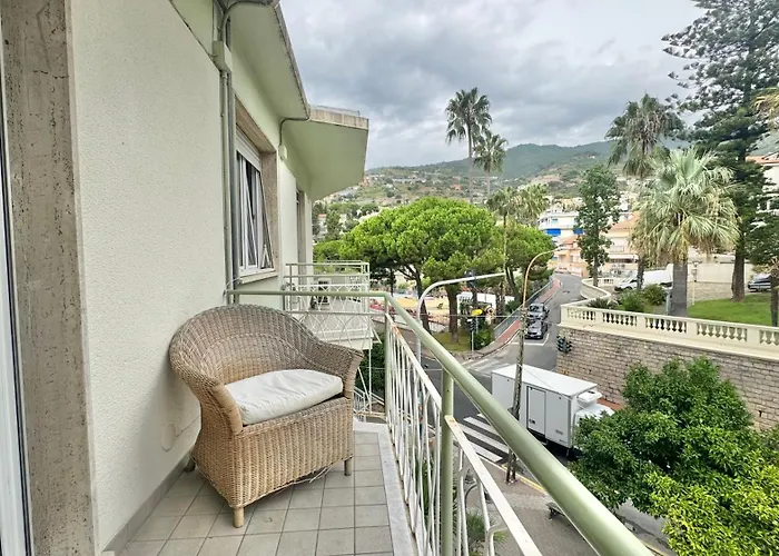 Mari A Due Passi Dal Mare Appartamento Ospedaletti